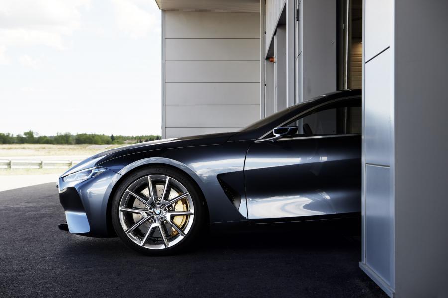 Детали экстерьера BMW Concept 8-Series 2017 года  (фото 5 из 69)